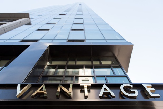 vantage74jpg-6495848f92366308