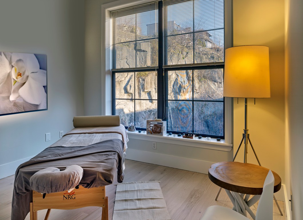 The Cliffs SANCRI Massage